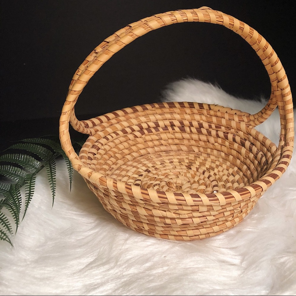 Sweet Handled Sea Grass Basket, South Carolina